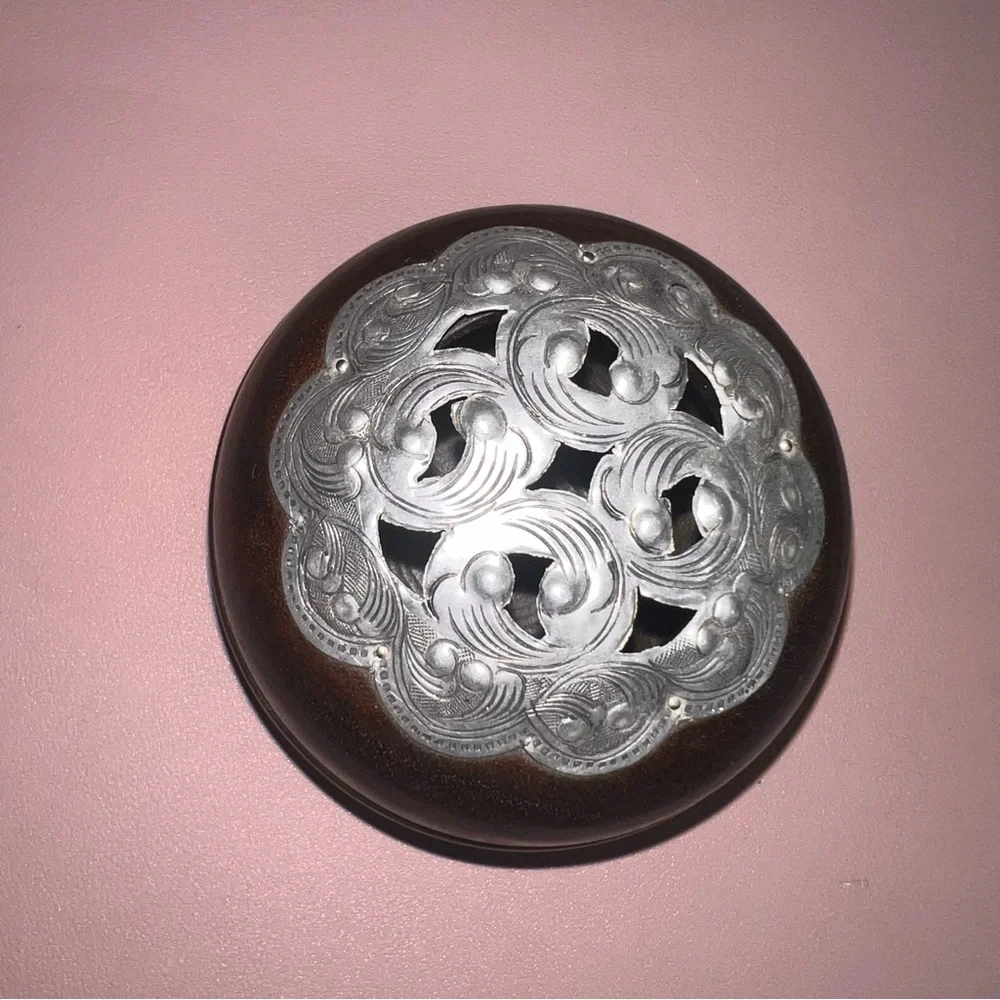 Vintage Lovely‎ Wooden Trinket/ Diffuser Box With Pressed Metal As A Decorative